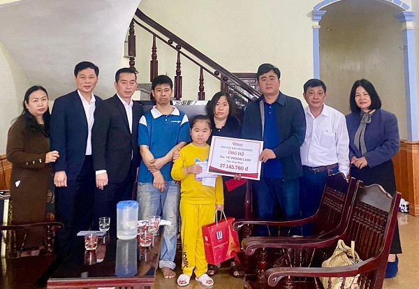 273c7c7f 77b5 4008 b582 4da3ede97a5b.jpg