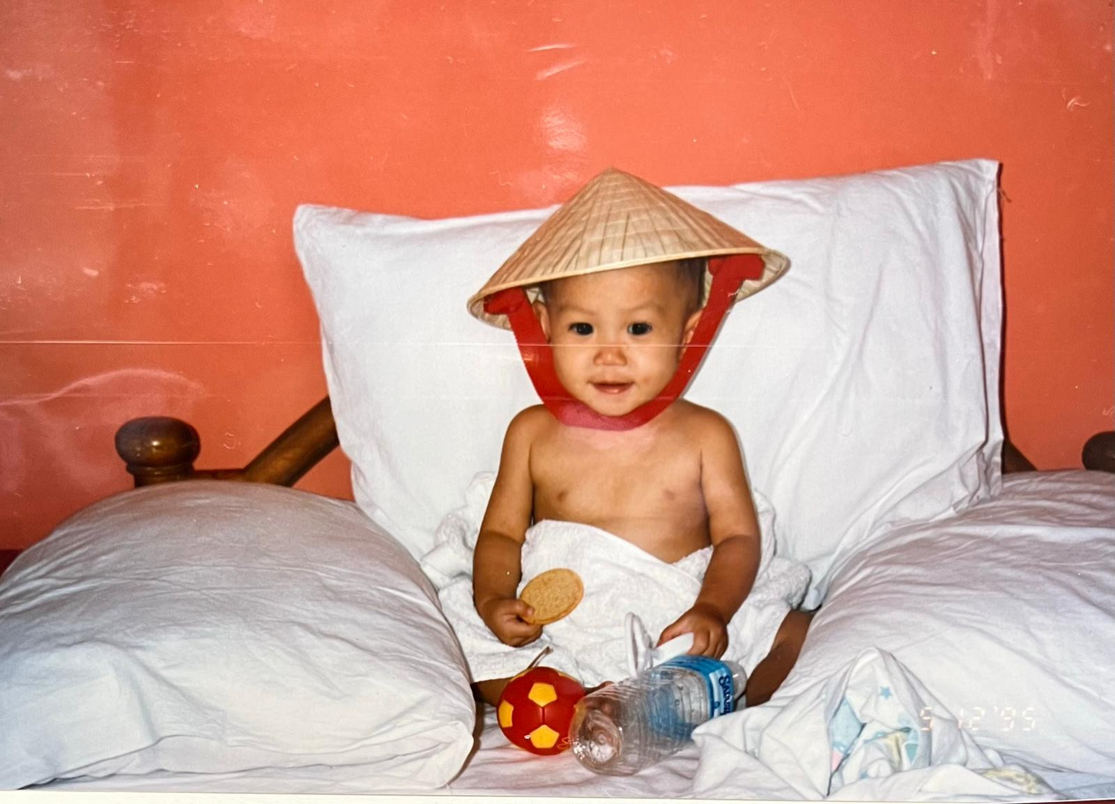 Cô gái Mỹ 4 lần về Việt Nam tìm cha mẹ ruột- Ảnh 1.