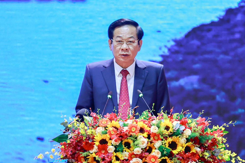 bi thu.jpg