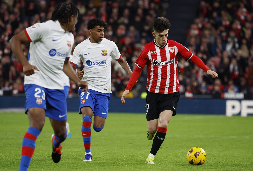 Barca bị Bilbao cầm chân, 'đầu hàng' Real Madrid bilbao v barcelona 3.jpg