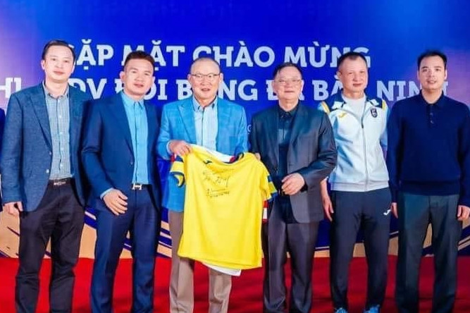 Đội bóng được HLV Park Hang Seo cố vấn rơi vào bảng khó