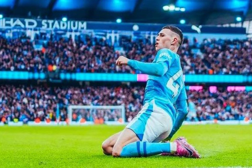 Man City ngược dòng hạ MU: Quyền năng Phil Foden