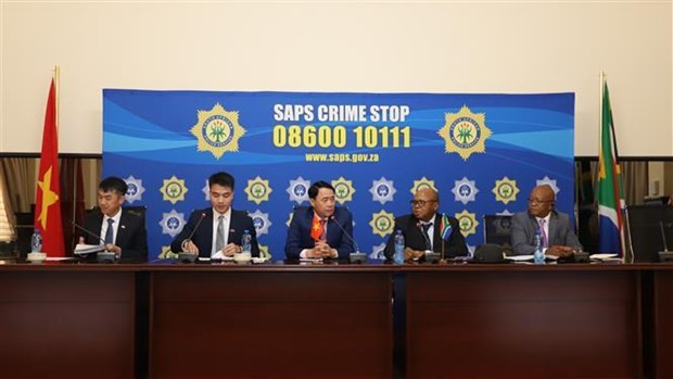 Vietnam, South Africa enhance cooperation in law enforcement hinh anh 1