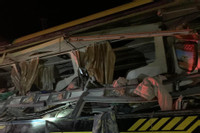 Bản tin sáng 5/3: Xe khách va chạm container trên quốc lộ 2 làm 5 người tử vong