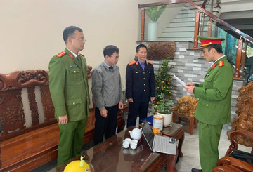 Bắt tạm giam 2 cán bộ Chi cục Dự trữ Nhà nước ở Tuyên Quang
