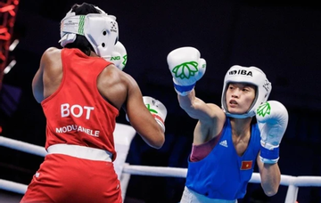 Female boxers hope to punch tickets to Paris Olympics