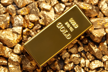Giá vàng hôm nay 4/3/2024 tăng vọt rồi giảm sâu, vàng SJC còn 80,4 triệu đồng
