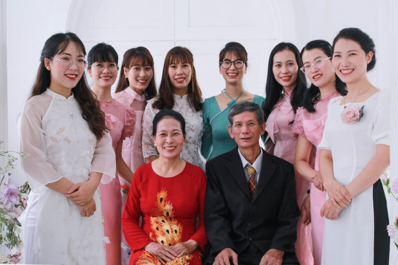 Người đàn ông Hà Nội là con trưởng, sinh 8 con gái: Tôi sướng hơn khối người