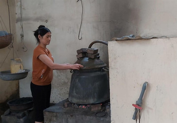 Rice wine cooking village adapts to alcohol limit regulations
