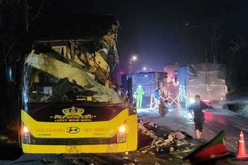 Thêm một nạn nhân 23 tuổi vụ tai nạn xe khách ở Tuyên Quang tiên lượng tử vong