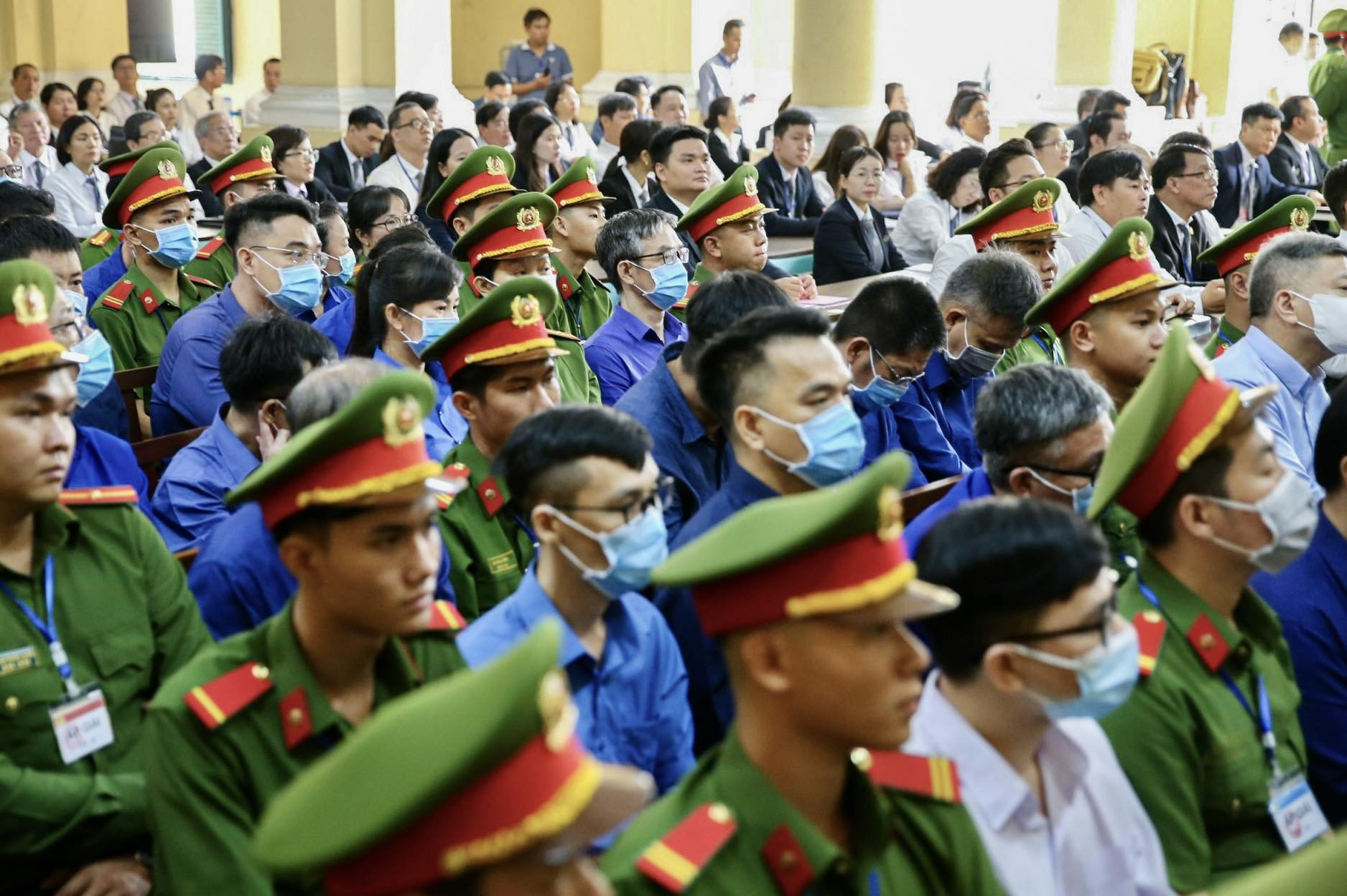 View - Hình ảnh bị cáo Trương Mỹ Lan và các đồng phạm tại phiên toà vụ Vạn Thịnh Phát