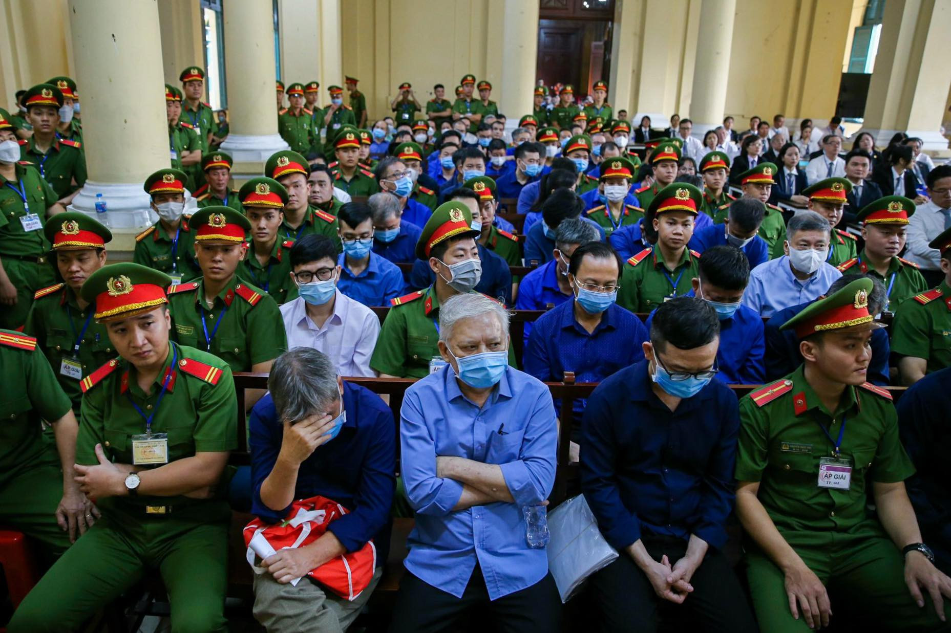 View - Hình ảnh bị cáo Trương Mỹ Lan và các đồng phạm tại phiên toà vụ Vạn Thịnh Phát