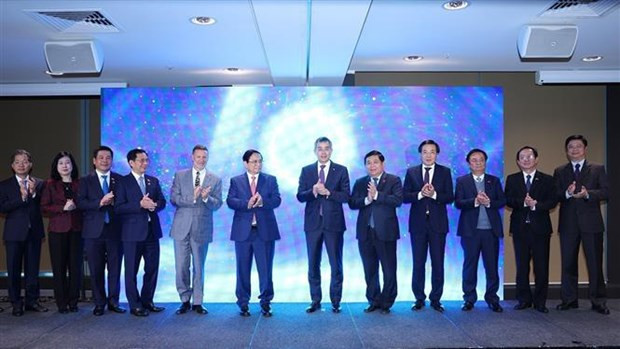 Vietnam creates favourable conditions for airlines to compete healthily: PM