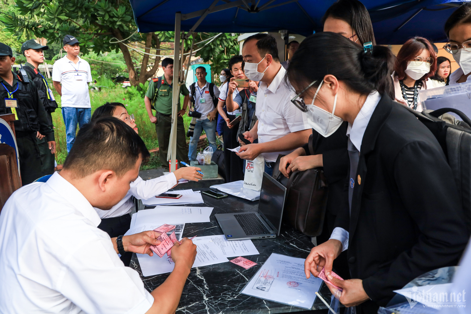 View - Hình ảnh bị cáo Trương Mỹ Lan và các đồng phạm tại phiên toà vụ Vạn Thịnh Phát