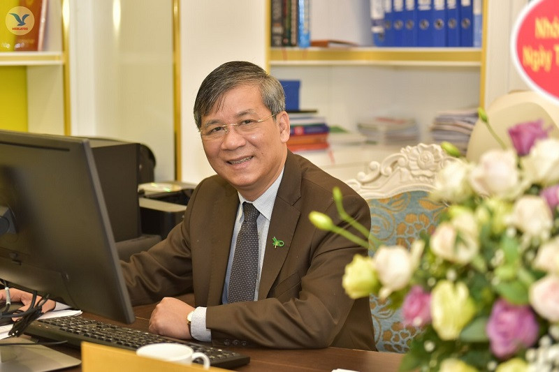 1 giao su nguyen anh tri dich vu lay mau xet nghiem tan noi.jpg