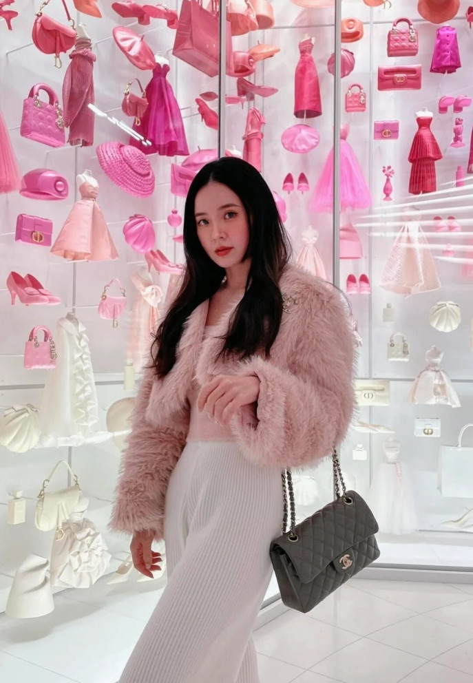 batch dd430982429101608091458909674204472603092425468n 23573717.jpg