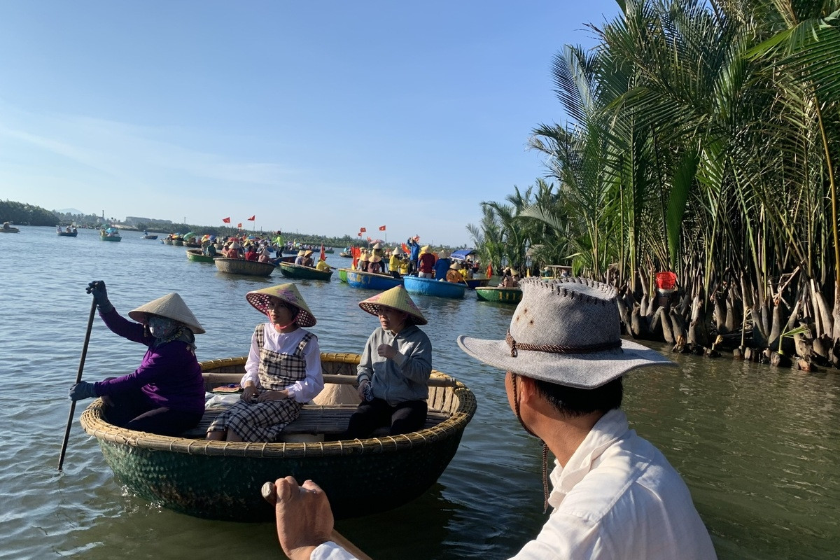 Rừng ngập mặn là nguồn tài nguyên quý của cộng đồng địa phương