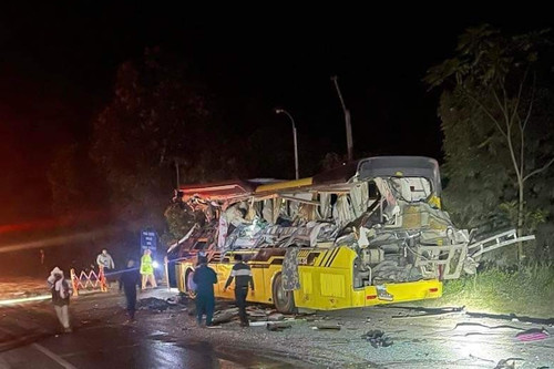 Tai nạn ô tô khách ở Tuyên Quang, xe container không truyền dữ liệu xử lý ra sao?