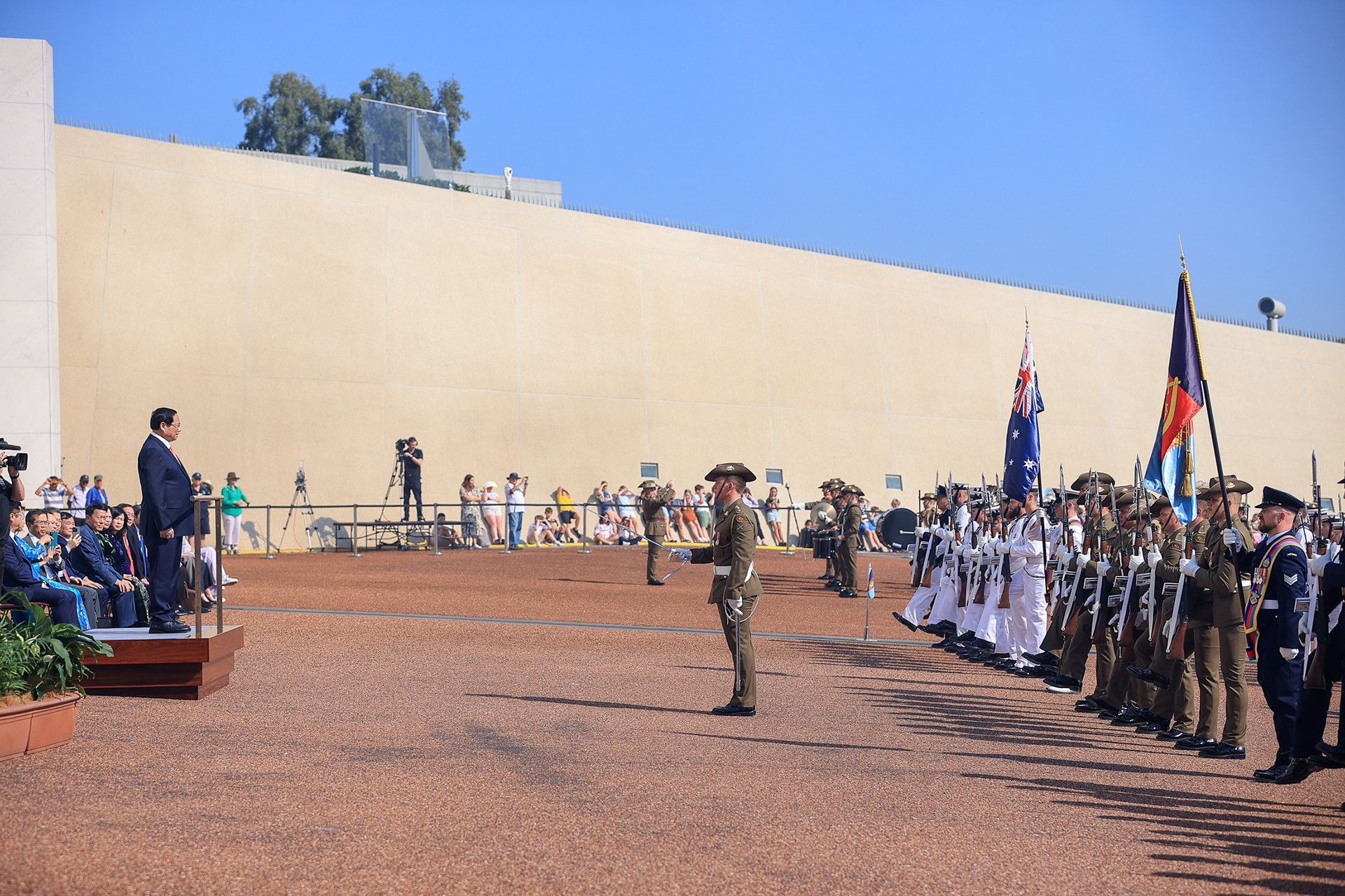 Lễ đón Thủ tướng Phạm Minh Chính thăm chính thức Australia.
