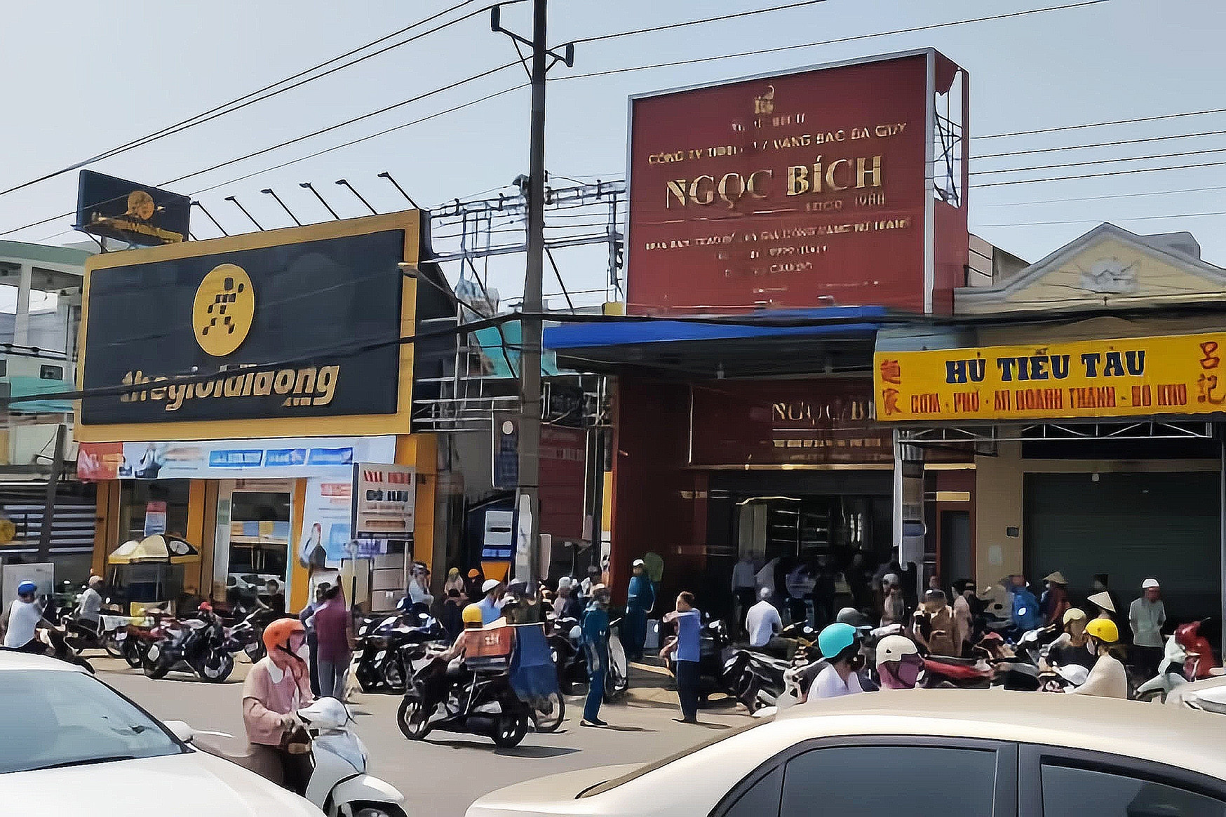Bắt được nam sinh cấp 3 cướp tiệm vàng ở Bình Phước