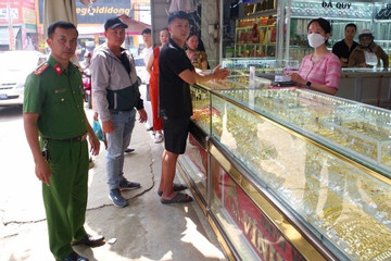Tên cướp tiệm vàng ở Đắk Lắk khai động cơ gây án