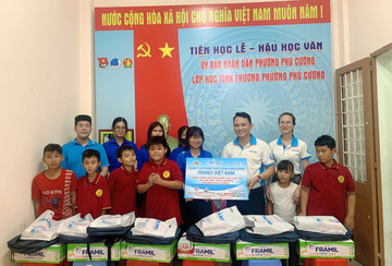Franci Việt Nam tặng quà dinh dưỡng cho các em học sinh nghèo Bình Dương