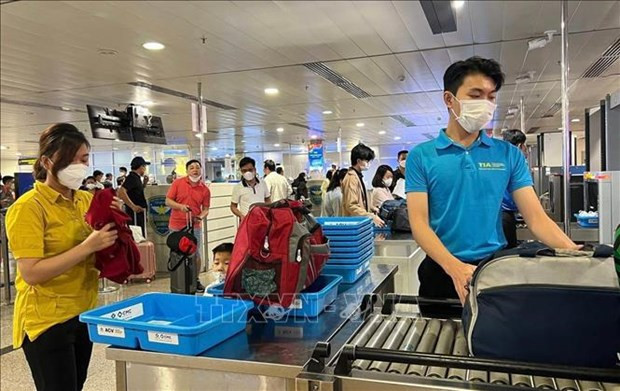 HCMC seeks measures to shorten immigration procedures time at Tan Son Nhat