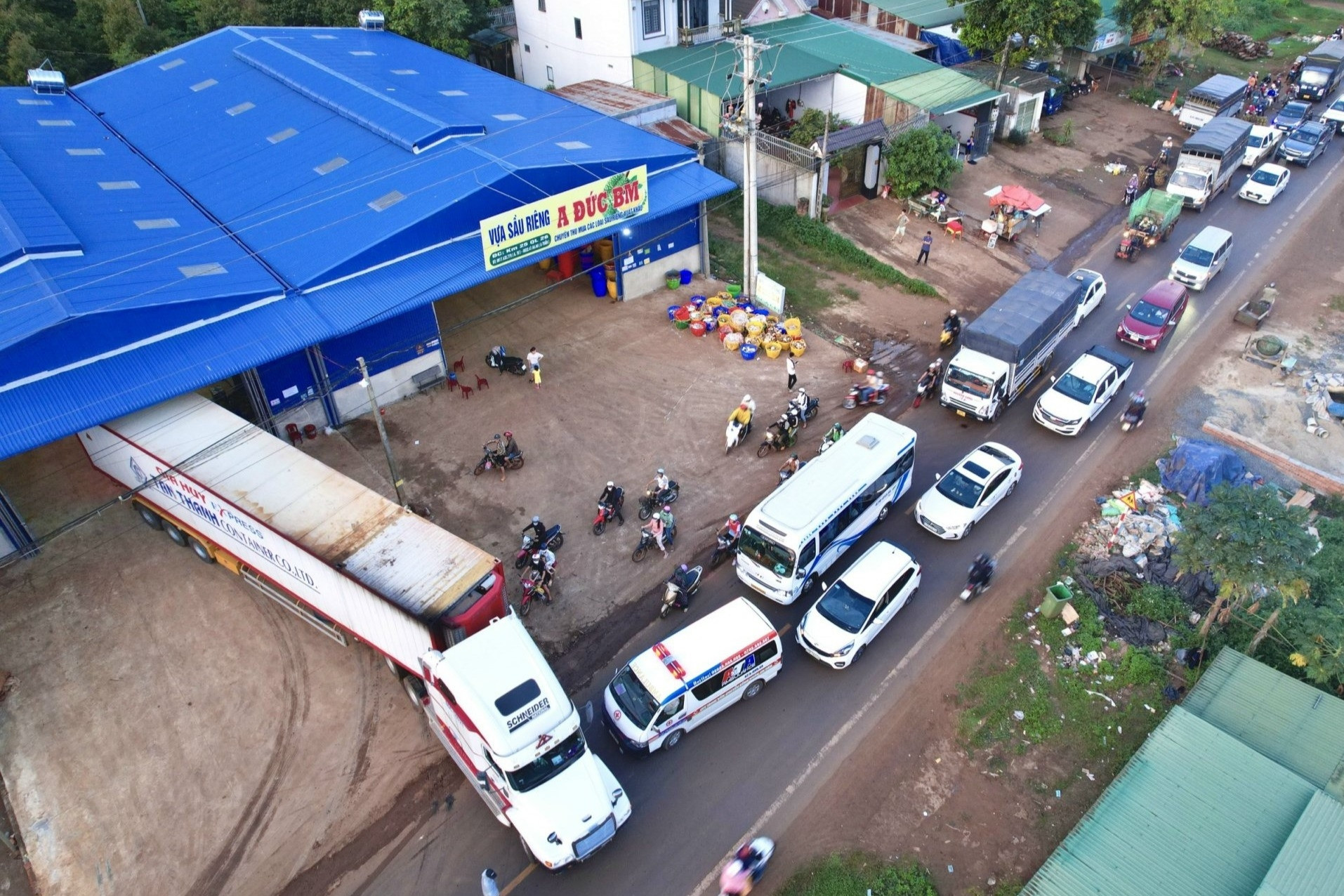 Điểm tên những địa phương tại Đắk Lắk để hàng loạt kho sầu riêng 'xây lụi'