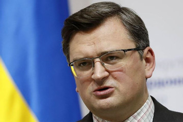 Rộ tin ông Zelensky muốn cách chức ngoại trưởng Ukraine