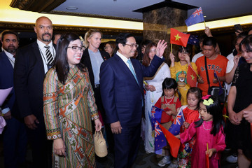Thủ tướng Phạm Minh Chính và phu nhân bắt đầu thăm chính thức New Zealand