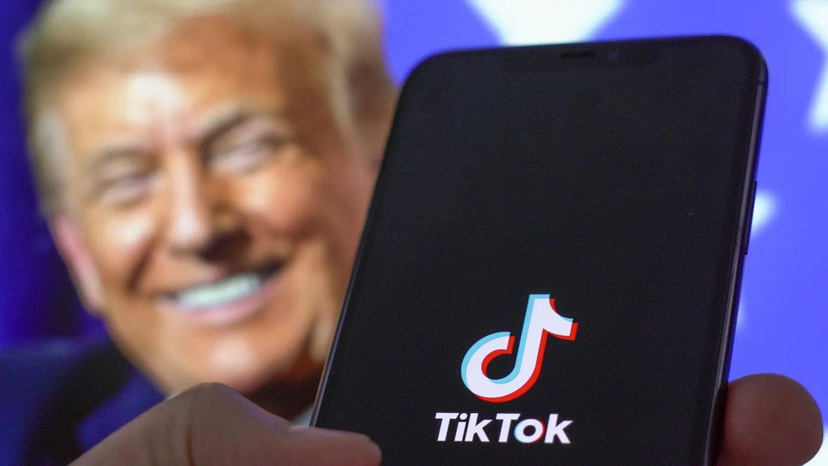 Ông Trump bất ngờ 'quay xe' ủng hộ TikTok