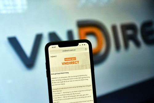 Chứng khoán VNDirect kết nối giao dịch trở lại với 2 sàn