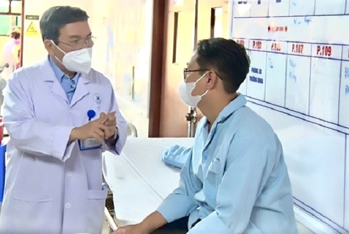 hospital doctors.jpg