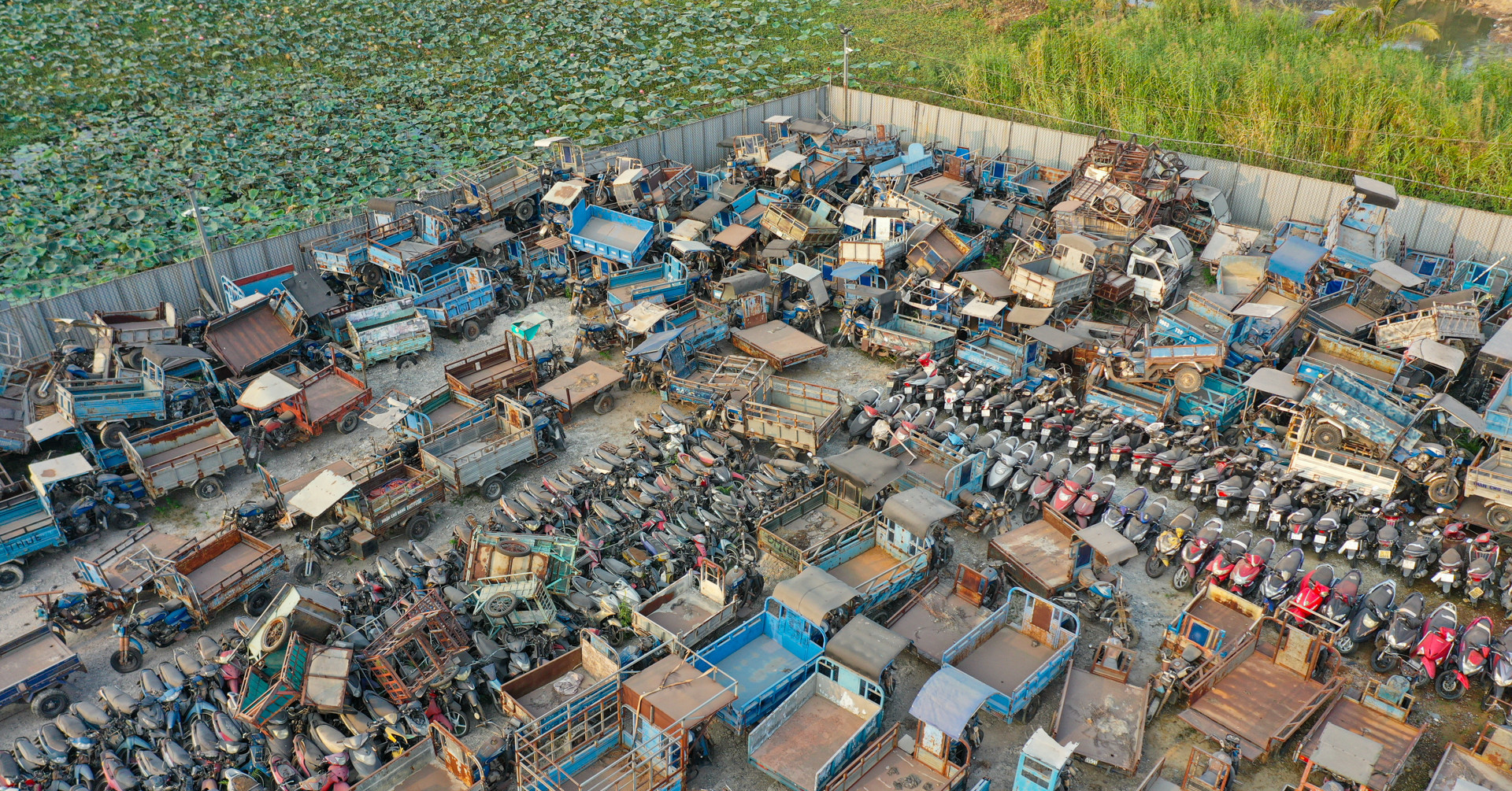 Lãng phí 'núi tiền' ở các bãi tạm giữ xe vi phạm: Phương tiện có lỗi gì?