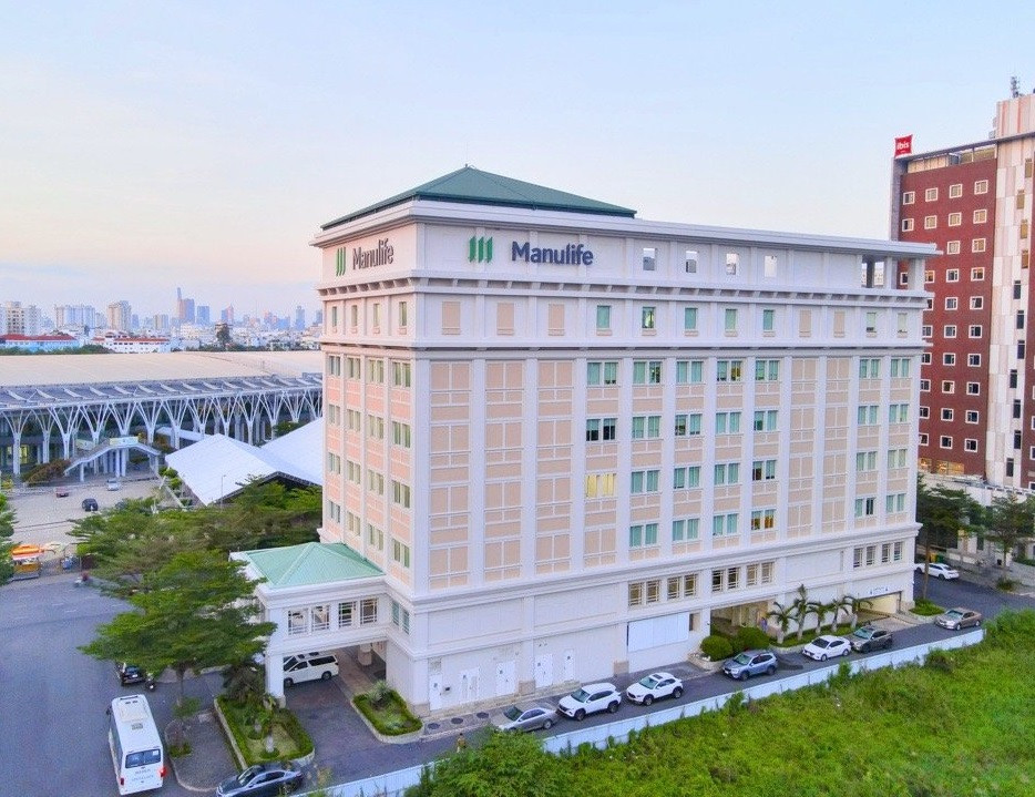 Manulife 1.jpg