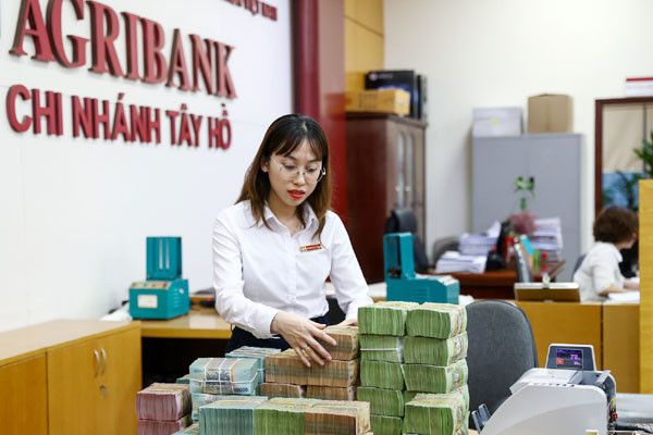 Nhân viên ngân hàng Agribank thu nhập bình quân 31,58 triệu đồng/tháng