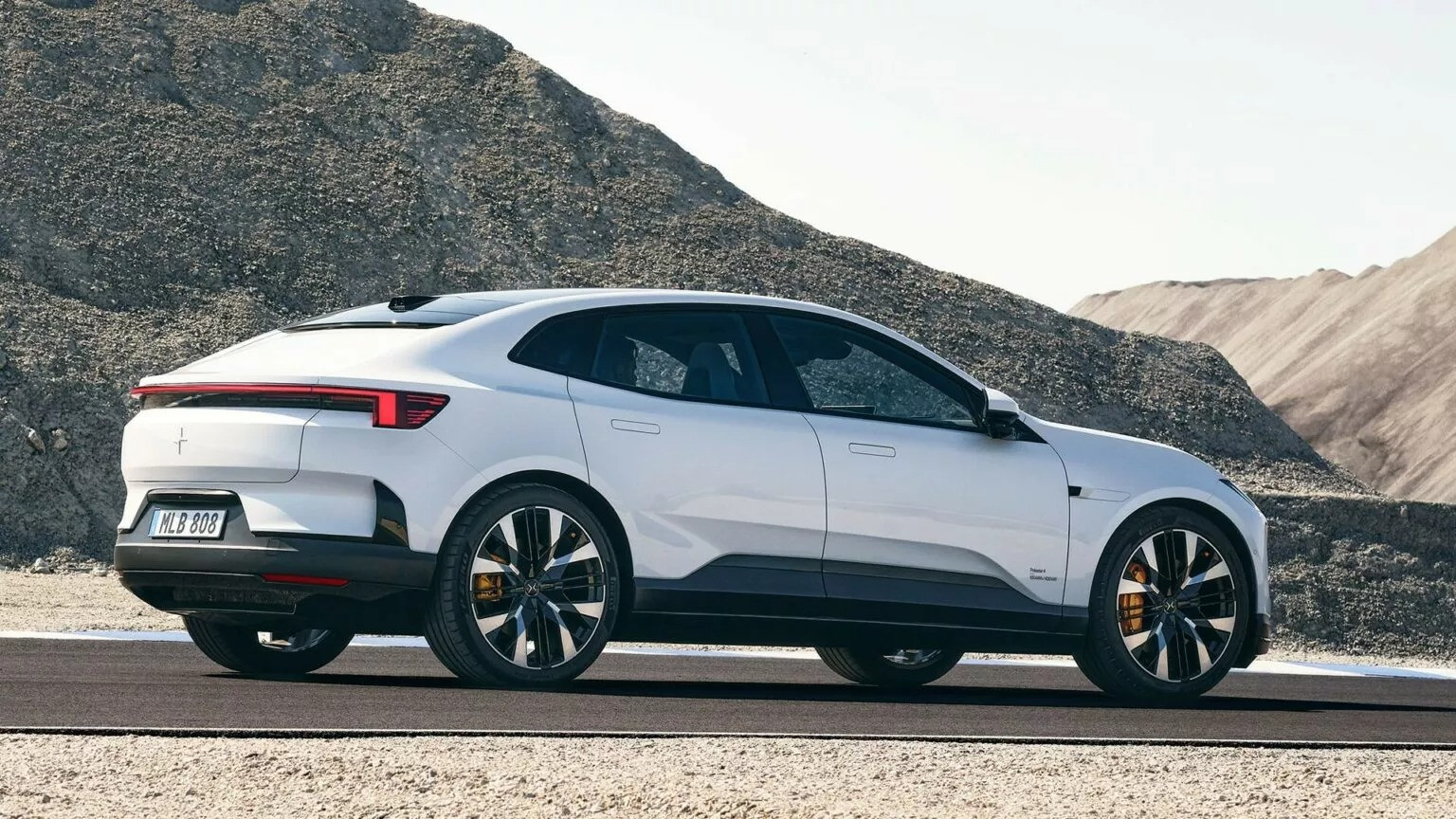 polestar 4 rear window.jpeg