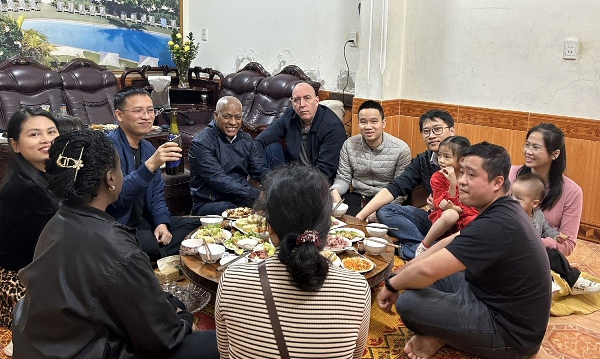 vietnam first collects info about foreigners living in local houses picture 1