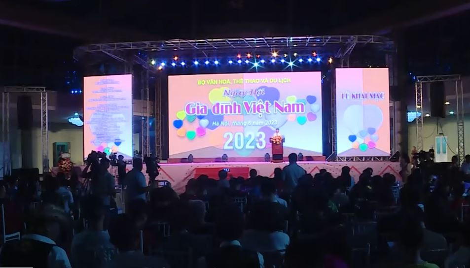 cong tac gia dinh 1.jpg