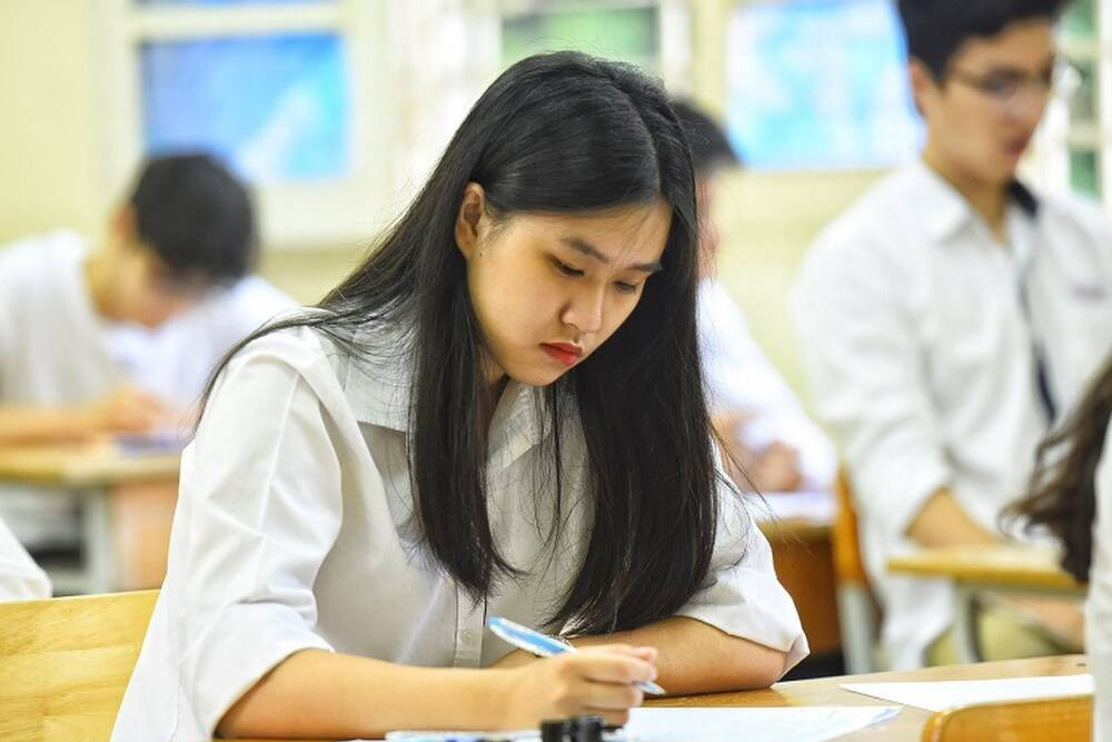 Đề thi thử lớp 10 môn Toán của trường THPT Sơn Tây, Hà Nội