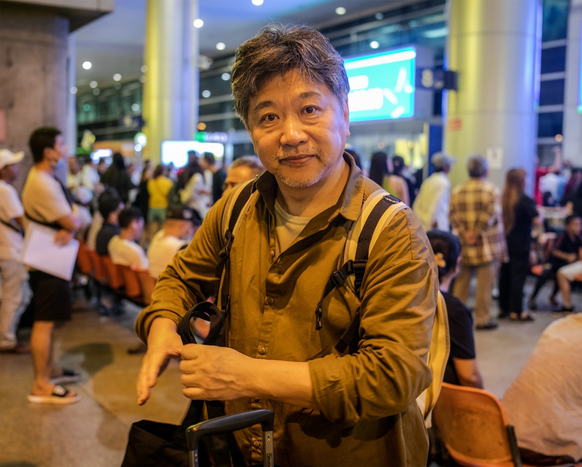 japanese director koreeda arrives in vietnam for international film festival picture 1