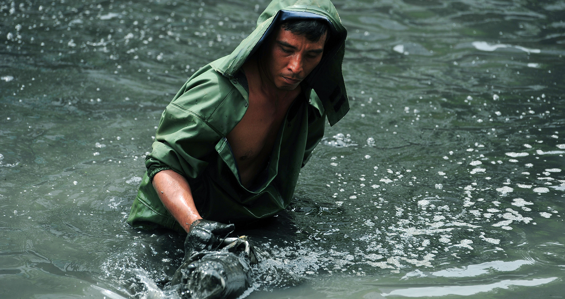 Tăng mức đóng với BHXH 15 năm, lương hưu mới đủ sống