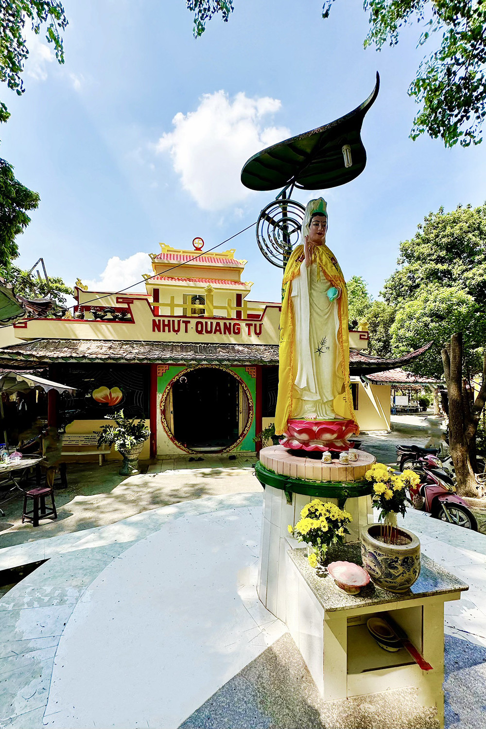 chua nghe si 3 2390 1672970586.jpeg