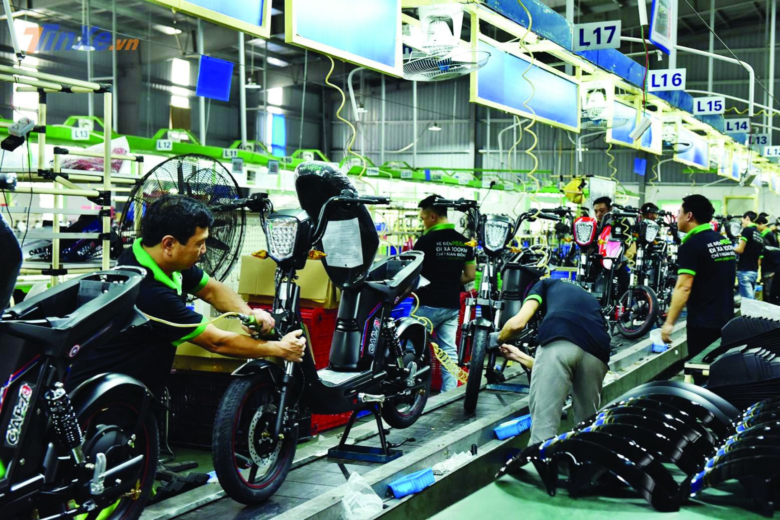 Doanh nghiệp xe máy điện Việt Nam quá nhỏ bé và yếu thế