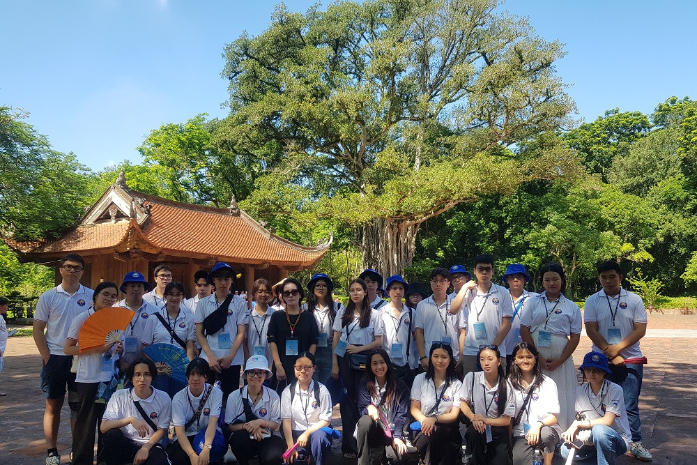 Trao truyền tiếng Việt cho thế hệ người Việt trẻ ở nước ngoài