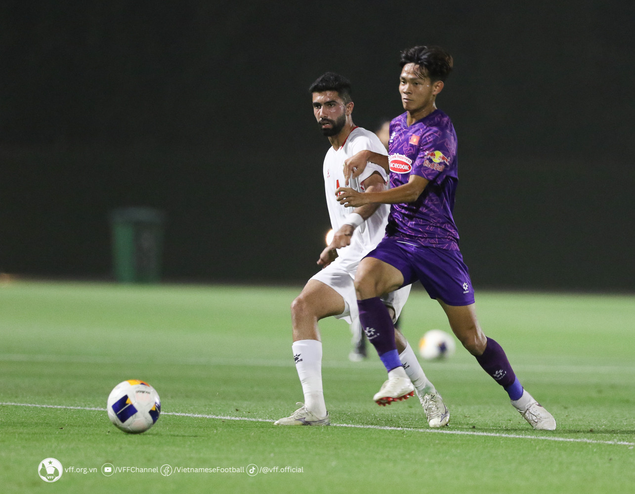 u23 viet nam jordan 6.jpg