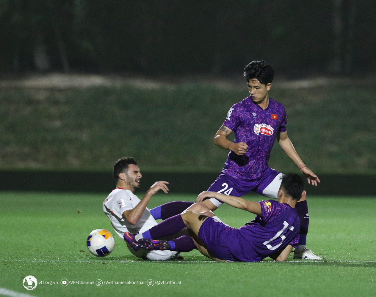 u23 viet nam jordan 9.jpg