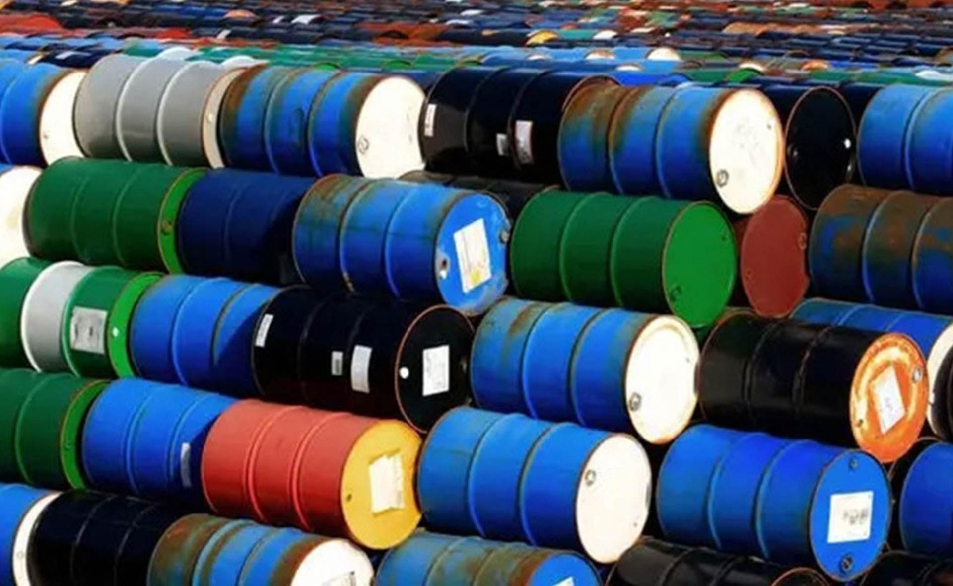 gia dau getty3 1 1386 1 1489 1380.jpg