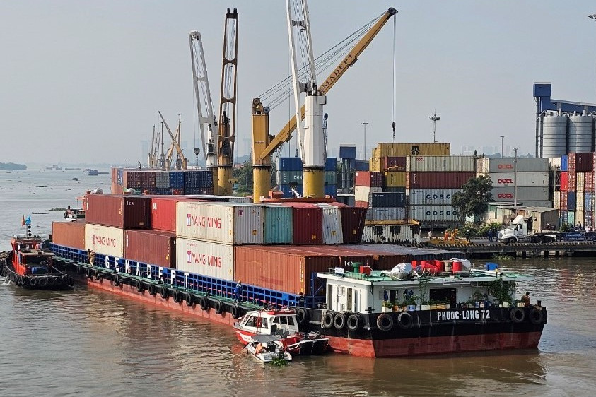 tau-container-1.jpg
