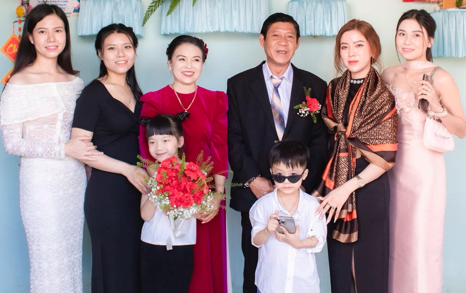 anh 3 co dau u60.jpg